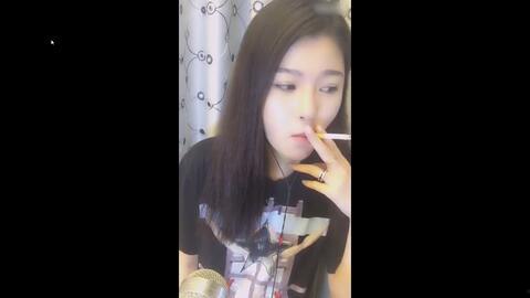 抽烟.女主播,女主播的烟熏岁月