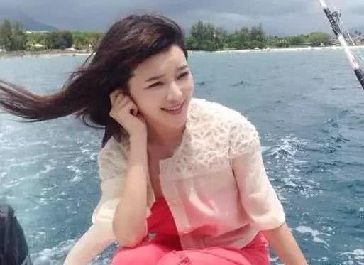 79三级美女主播,揭秘网络红人的崛起之路